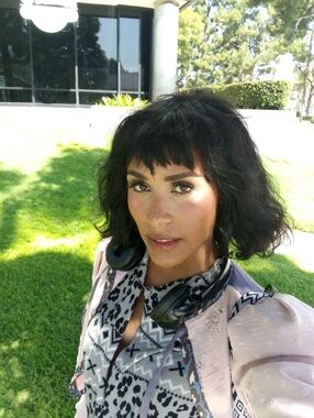 Meet your Posher, Victoria